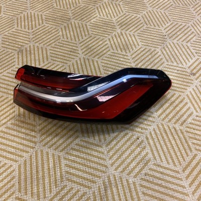 GenuineBMW 5 G60 Rear Right side tail light H44B0F7D801 