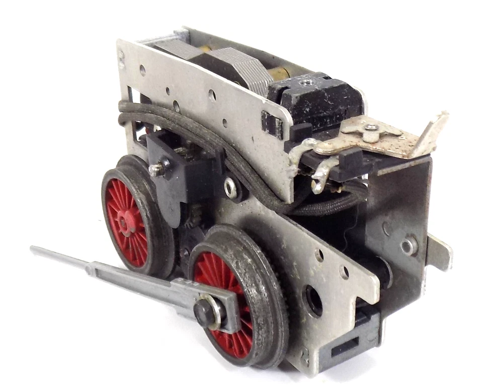 VTG / O SCALE /  LIONEL / LOCOMOTIVE #8601 / MOTOR / CHASSIS / WHEELS / PARTS - Image 4 of 4