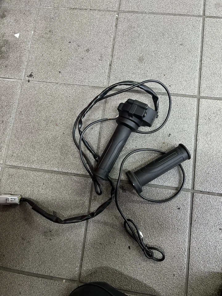 Ducati Heated Grips - Image 2 of 2