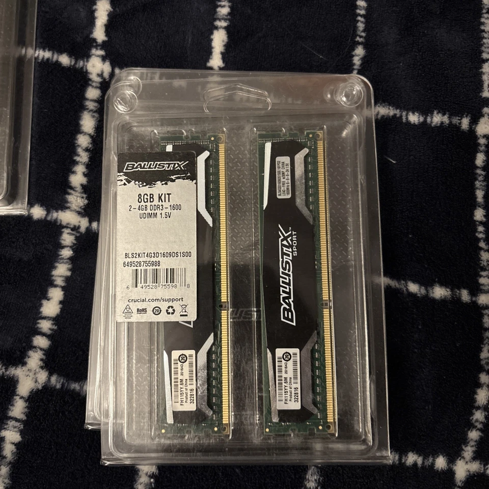 Ballistix 8GB Kit (2x4) DDR3 Ram (DDR3-1600 MHZ) 2- 4GB Sport DDR3-1600 NEW - Image 2 of 4