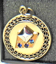 ⛽️ ARCO Oil Co. 10K emblem employee service award pendant Atlantic Richfield