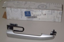 T&uuml;rgriff Mercedes Benz CLK A 208 Cabrio T&uuml;rklinke Klinke Griff Farbcode 9744 NEU