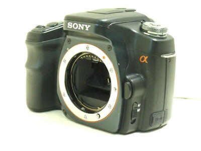 Sony Alpha A100 DSLR Camera 10.2MP Body Only 10503