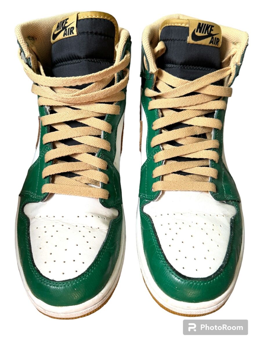 Nike Air Jordan 1 Retro High OG Celtics Size 9 Green 555088 Nike Air Jordan 1 Retro High OG Celtics Size 9 Green 555088