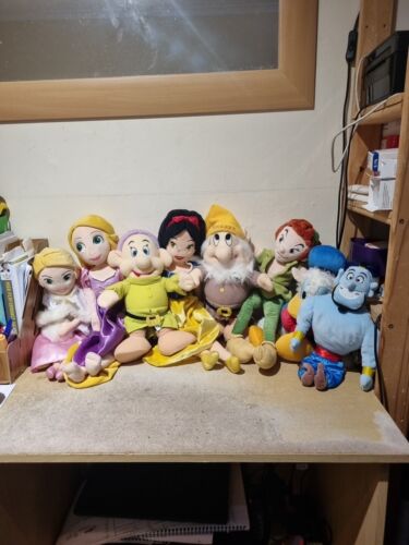Disney Store Princess Dolls Characters Bundle X8 Soft Plush Teddy 19" Toys (G3) - Afbeelding 1 van 17