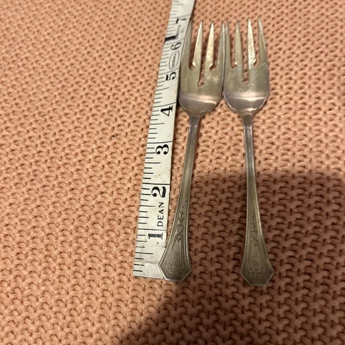 Lovely Set of 4 2&2 Reed & Barton Sterling Silver 6.25” “Salad” Forks