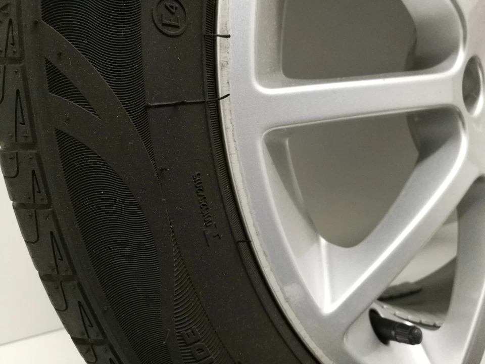 Smart ForTwo 451 Satz Alufelgen Sommerräder Sommerreifen Reifen 5-6 mm - Bild 3 von 4