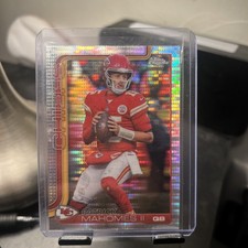2025 Topps Chrome Football Patrick Mahomes Pulsar Refractor!! Cheifs!! #15