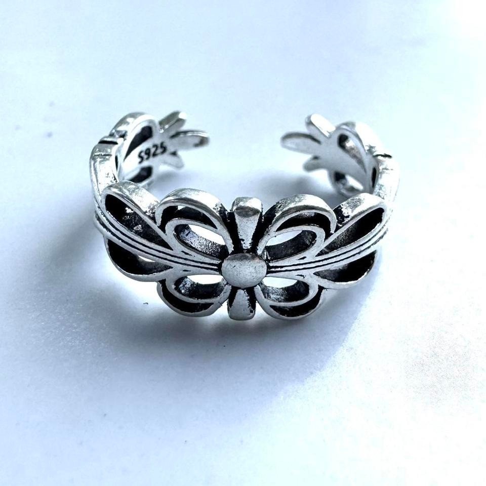 Silver chrome style adjustable ring - image 1