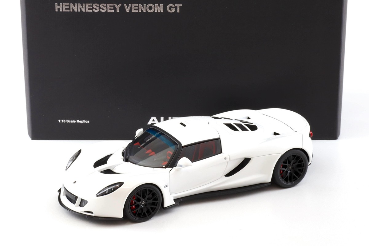 1:18 AUTOart Hennessey Venom GT Spyder 2010 white Die-Cast