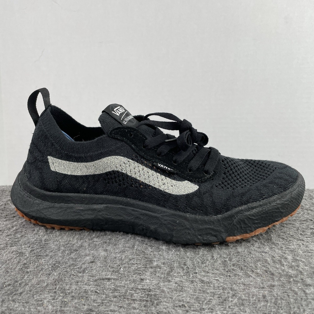 Vans UltraRange VR3 Black / Pirate / Gum Mesh Shoes VNOA4BXBH7I