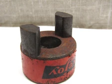 Lovejoy L-050 X .500 L050 X 1/2 Jaw Coupling Hub 1/2" Bore with Set Screw Used