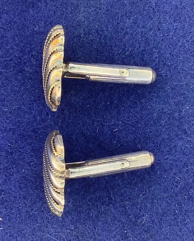 Gemelos Tiffany & Co. de oro de ley y 18 quilates Foto 2 de 4