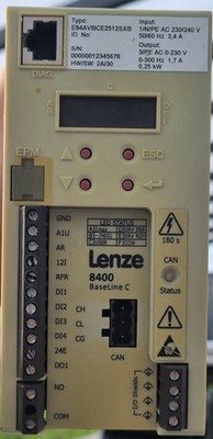 Lenze 8400 Baseline C Wechselrichter E84AVBCE3712SX0 / 0;37kW