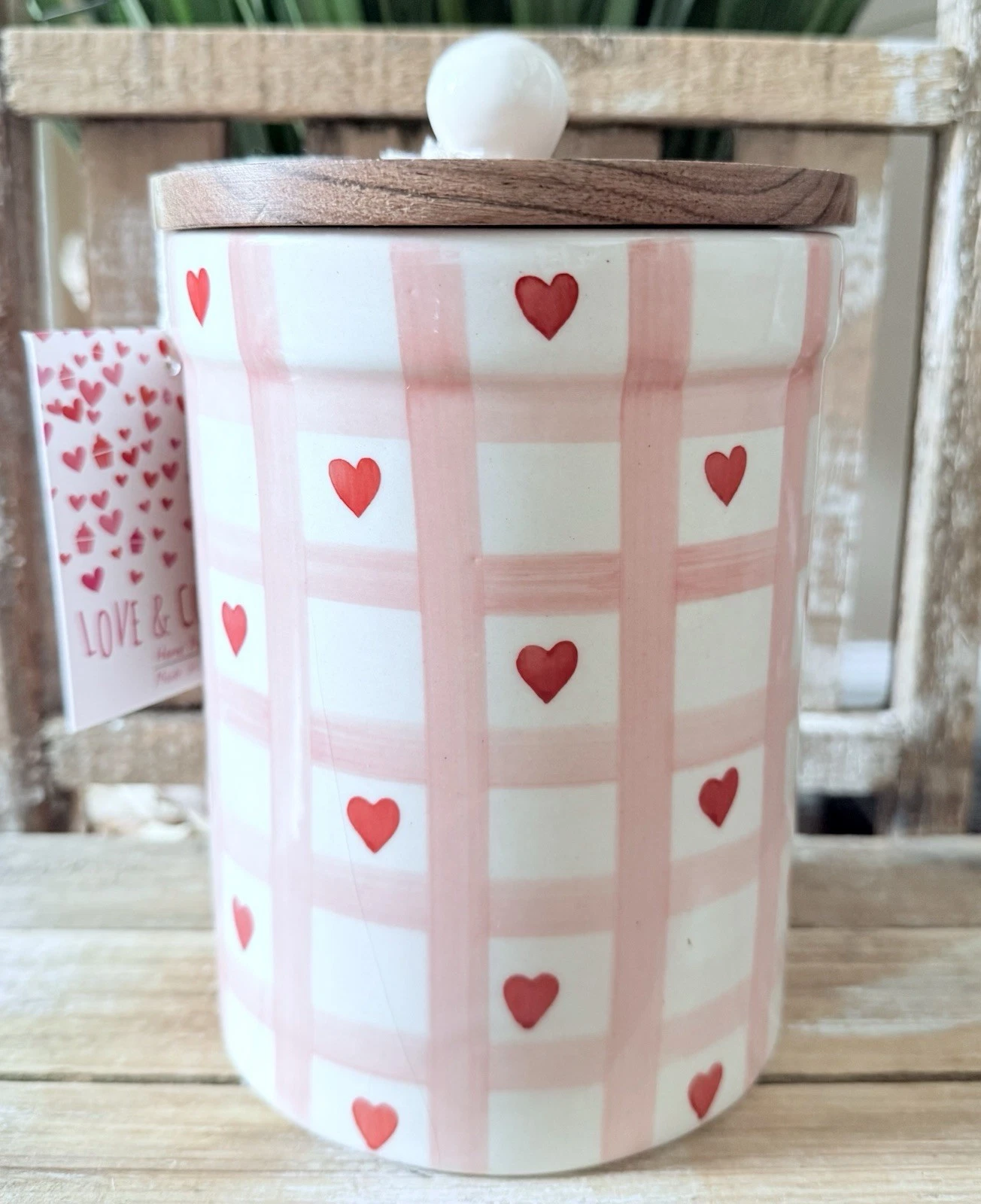 NEW Love And Cupcakes 8“ Checkered Pink White Canister Cellar Jar W/Red Hearts