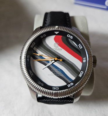 Ocean Crawler Frostbite Automatic Diver 2000 ft 44mm Black Leather Box