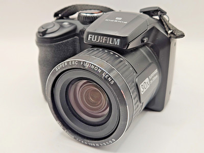 Fujifilm FINEPIX S4800 Digitalkamera, 16 MP, schwarz