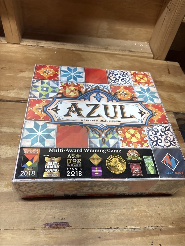 Azul Mosaic Tile-Placement Strategy Board Game, 2-4 Players BRAND NEW SEALED