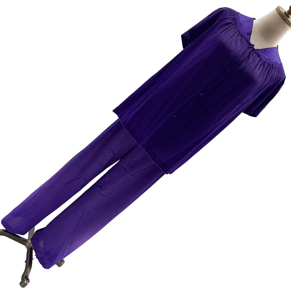 Vintage Vanity Fair Violet Silk Like Collared Short Sleeve/Pants Pajama Set-M - Image 2 of 4