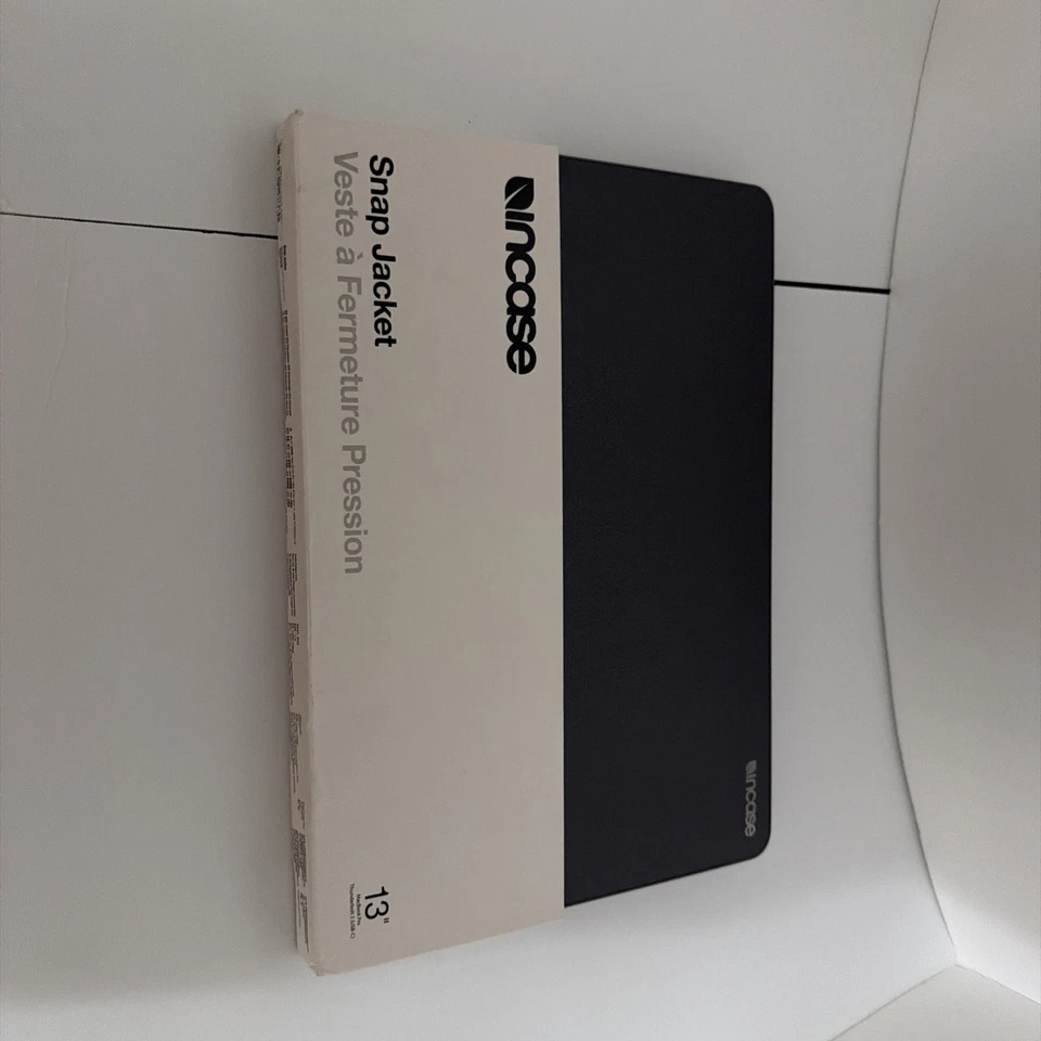 Incase Hardshell Case for MacBook Air 13" Snap Jacket Dark Gray  - Image 2 of 4