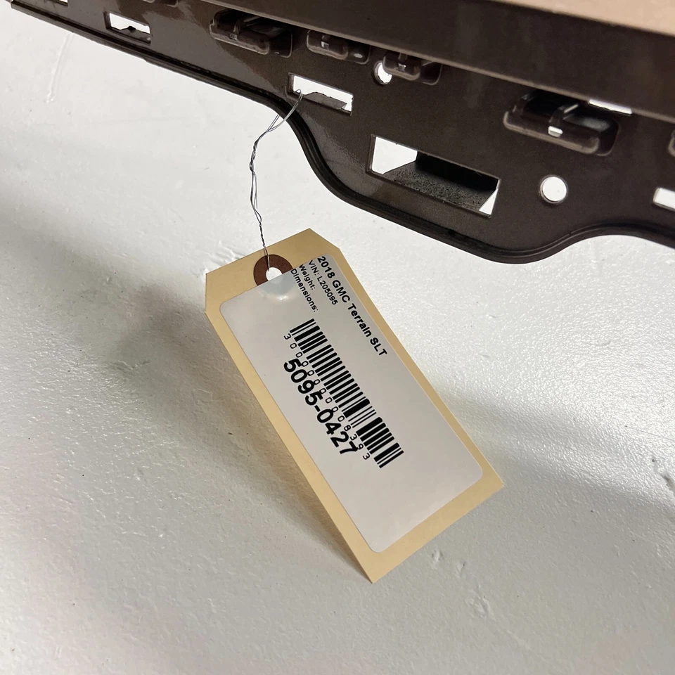 Parachoques trasero GMC TERRAIN 2018-2023 panel de cubierta superior OEM Foto 3 de 4