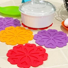 Wrapables® Silicone Pot Holders, Non-Slip Insulated Silicone Trivets (Set of 4)