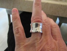 VINTAGE STERLING SILVER WIDE HAMMERED WEDDING BAND STUNNING SOLID Sz 6