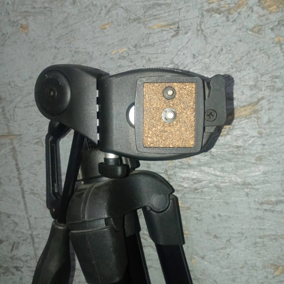 Tripod Camera Stand 6600DX Heavy Duty Silver Platinum - Image 3 of 4