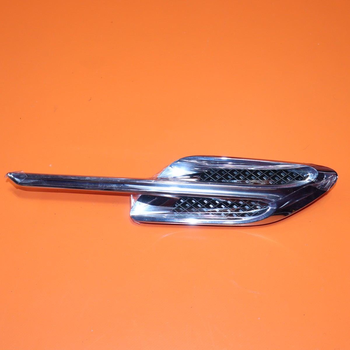 Bentley Continental GT 2014-2018 RIGHT Trim molding P/N 3W3821274B