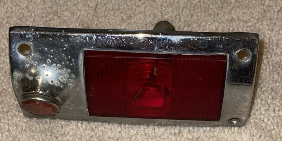 Willys Station Wagon 1952-1964 cromo cola y luz de freno bisel CB-19761 LH Foto 4 de 4