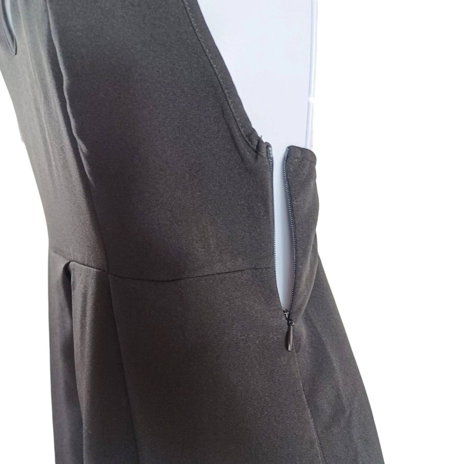 UNDERCOVER Abito midi Elia.Cher nero aderente e svasato XS incrociato dietro cocktail zip e tasche