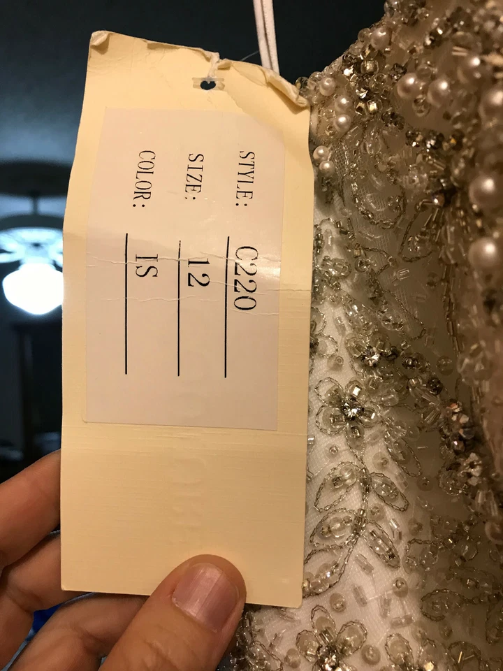 Vestido de novia Allure Couture marfil C220 talla 12, nuevo con etiquetas Foto 4 de 4