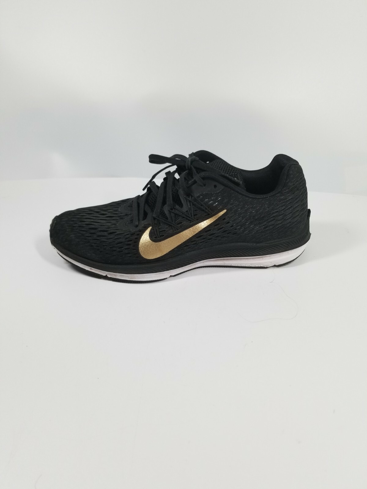 nike zoom winflo 5 women's black