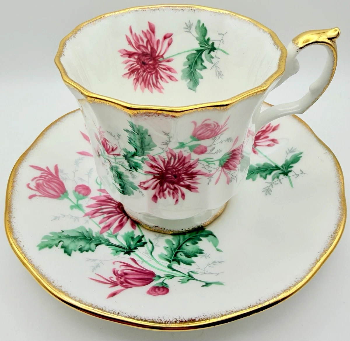 Staffordshire Tea Cup In Antique Ceramic & Porcelain Cups