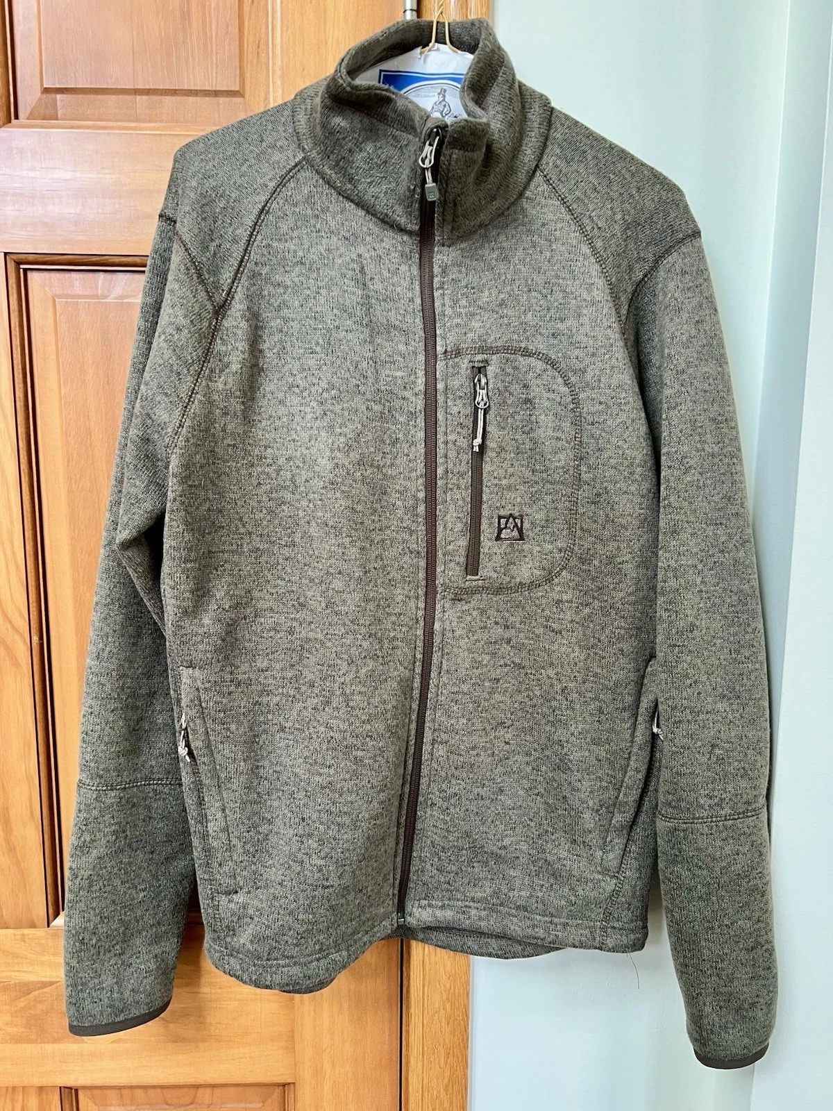 Avalanche Mens Olive Green Zip Pocket & Closure Fleece Jacket Size M