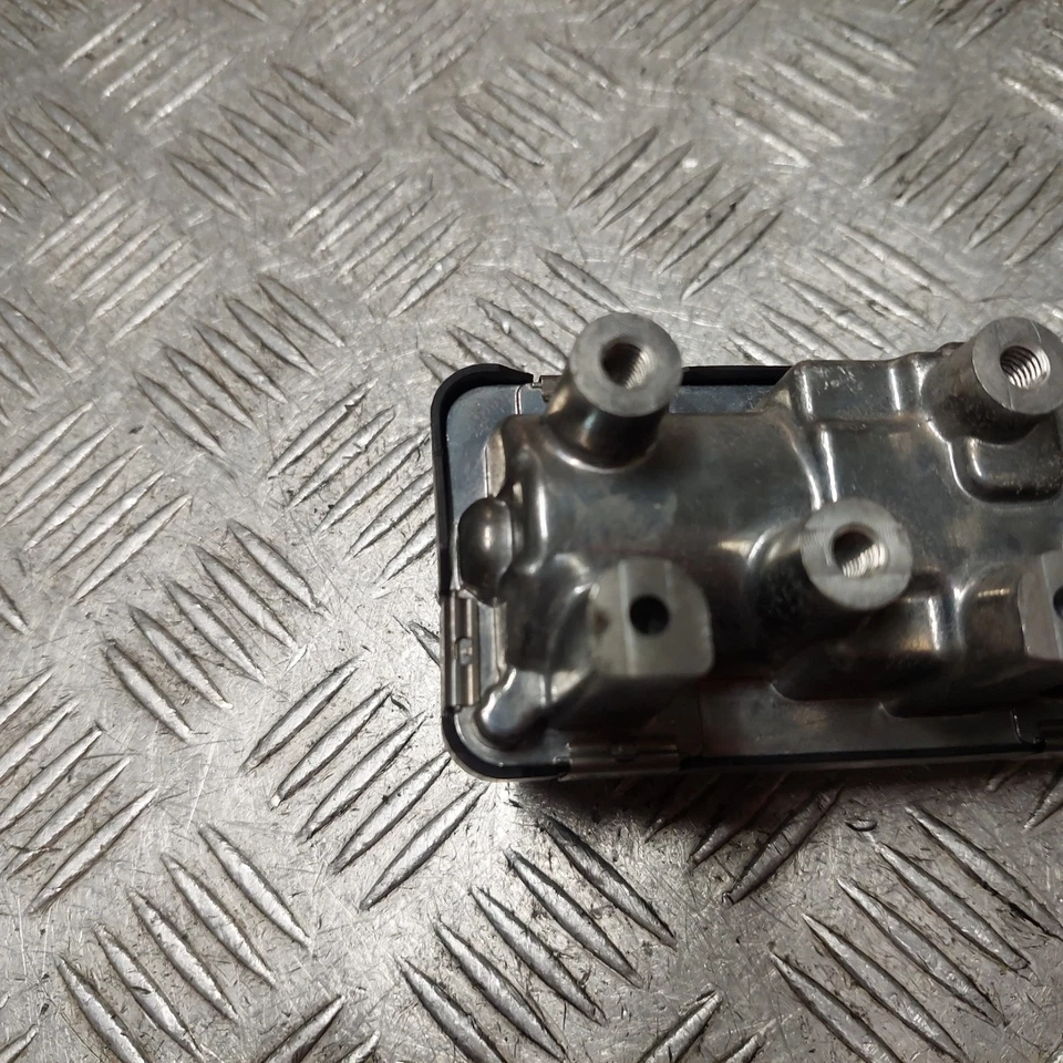 Jaguar X-type X409 2009 2.2 diesel turbo actuator PS23403010320 — 第 3/4 张图片