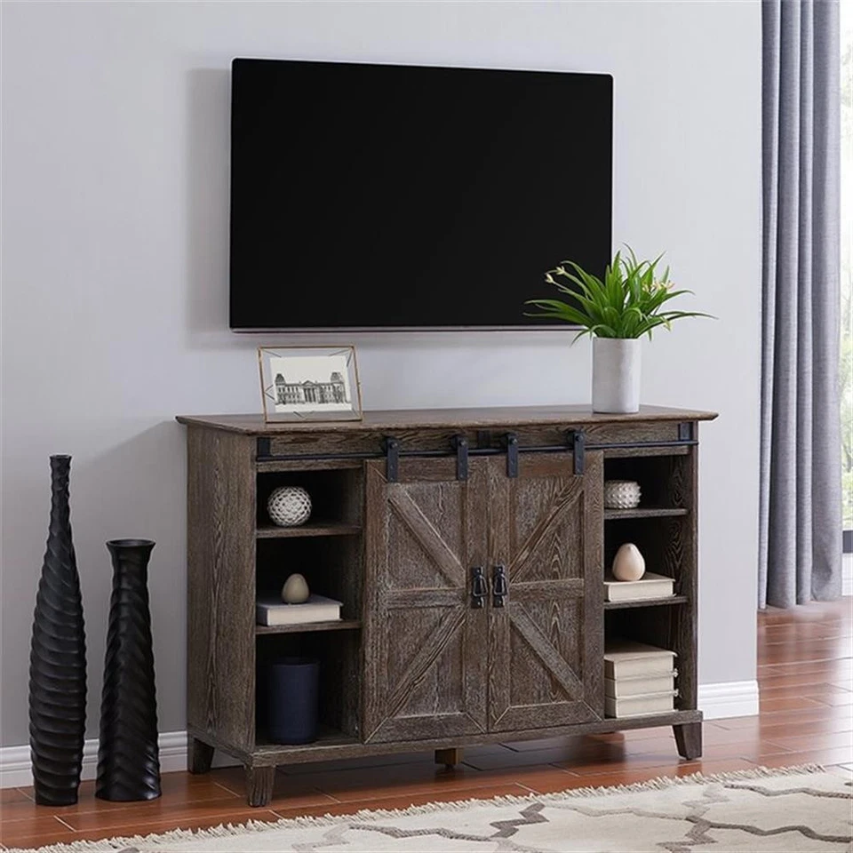 Soporte de TV de granja SEI Furniture Holmes 48" en roble quemado cerusado Foto 2 de 4