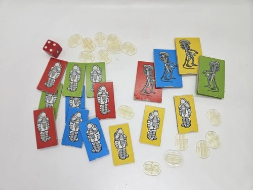 Vintage 1979 Giger ALIEN Board Game 4 Green Character Only Kenner Xenomorph