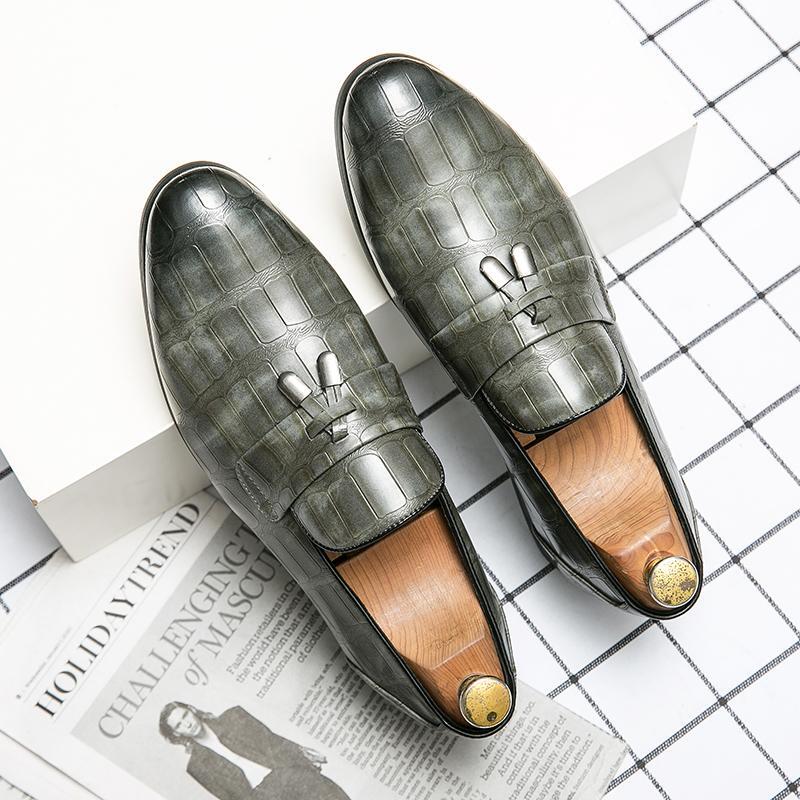 SAOLA Abito da uomo per il tempo libero formale pump britannico punta a punta nappe business scarpe pull on