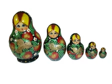 VINTAGE Russian Matryoshka Babushka Nesting Dolls, Wooden, Hand Painted 5 Pieces