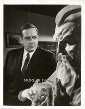 RAYMOND BURR OF PERRY MASON FAME IS IRONSIDE ORIG VINTAGE TV STILL #3