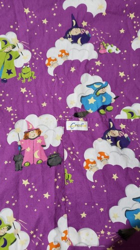 Crest Halloween Witches Scrub Top XL Preowned Very Good Condition - Picture 3 of 3