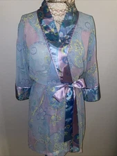 Delicates Woman’s M Robe Semi Sheer Satin Belt Short Wrap Blue Floral PRETTY!