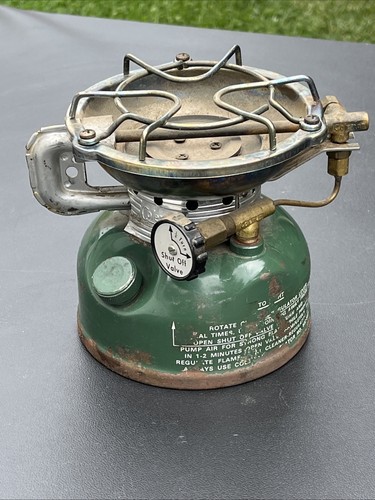 COLEMAN GREEN CAMP STOVE MODEL 502 Single Burner UNTESTED 1974 - Picture 7 of 12
