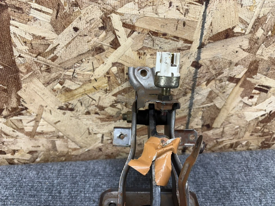 丰田 SUPRA 1986 - 1992 自动制动踏板组件 原始设备制造商 — 第 2/4 张图片