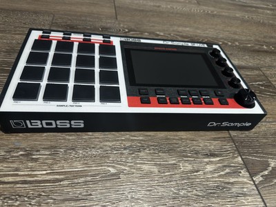 Akai MPC Live Standalone Sampler / Sequencer