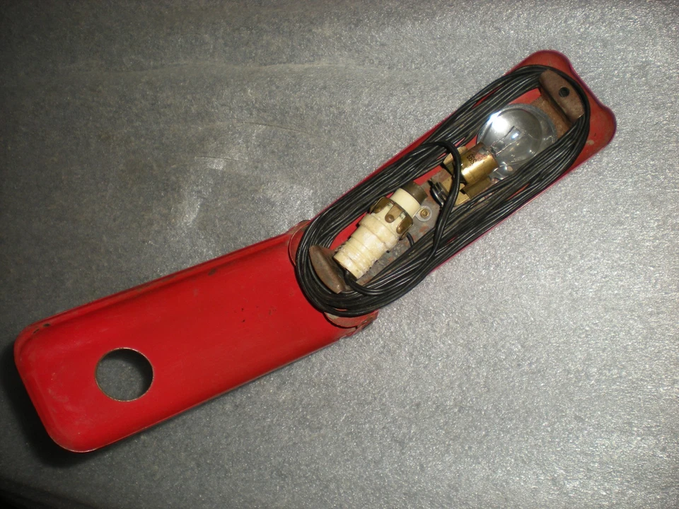 Luz utilitaria roja vintage Sears Roebuck & Co ALLSTATE llamarada de emergencia SIN PROBAR Foto 2 de 4