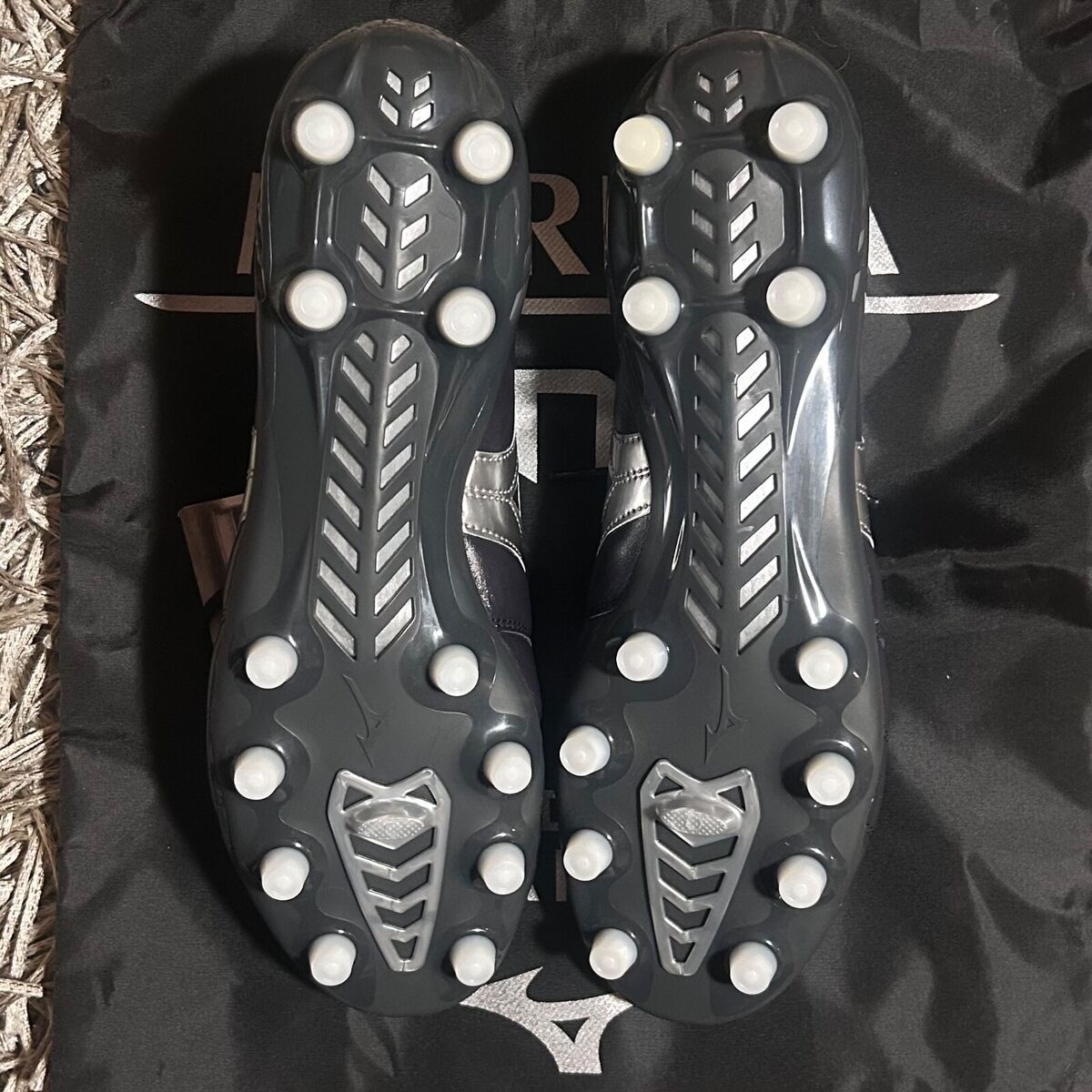 Mizuno MORELIA DNA Made In Japan EU 42 UK 8 Black LIMITED Mizuno MORELIA DNA Made In Japan EU 42 UK 8 Black LIMITED