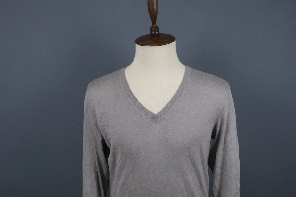 Suéter Alexander McQueen cinza manga longa gola V malha algodão cashmere tamanho G - Imagem 2 de 4
