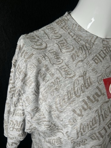 CocaCola Shirt Men’s Large Gray Coke Printed In Various Languages T-Shirt - Picture 7 of 7